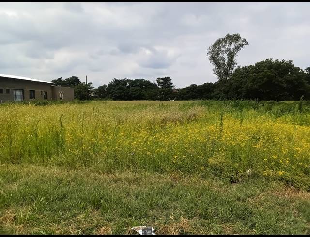 1,021M² VACANT LAND FOR SALE IN KOOKRUS